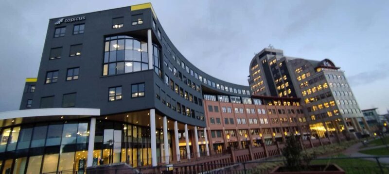 Private Berlin by Evening/Night Minivan, Driver aand Guide - Key Points