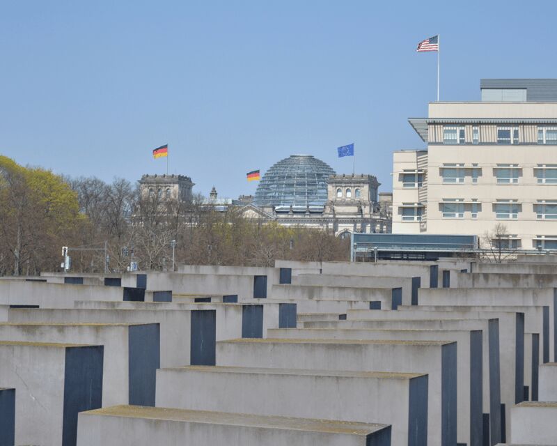 Private Berlin In a Day History Tour With Expert Guide - Analyzing Cost and Value