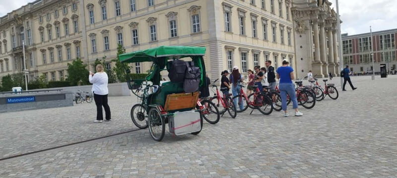 Private Berlin Rickshaw- Historical Berlin Up to 6 People - FAQs