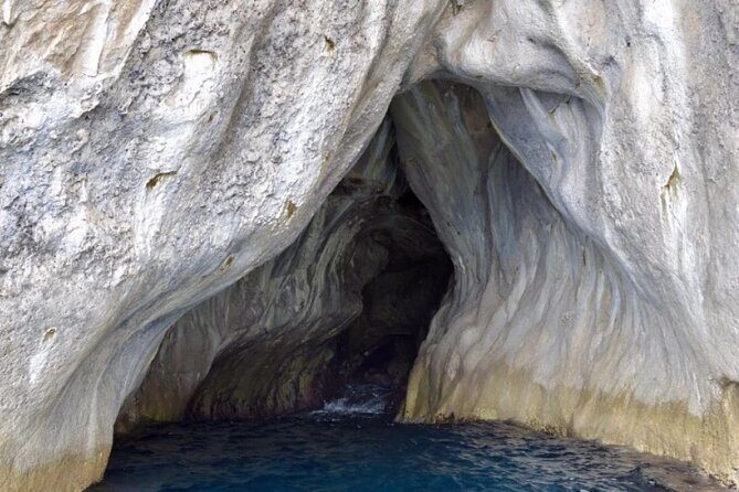Private Boat Experience: Experience the Sea of Capri at its best 4 hours - Price and Value