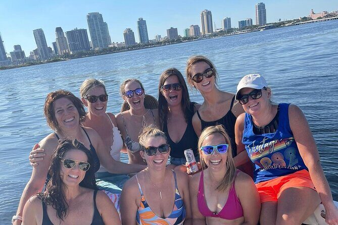 Private Boat: Island Cruise and Dolphins - In-Depth Review of the Private Island Cruise and Dolphins Tour