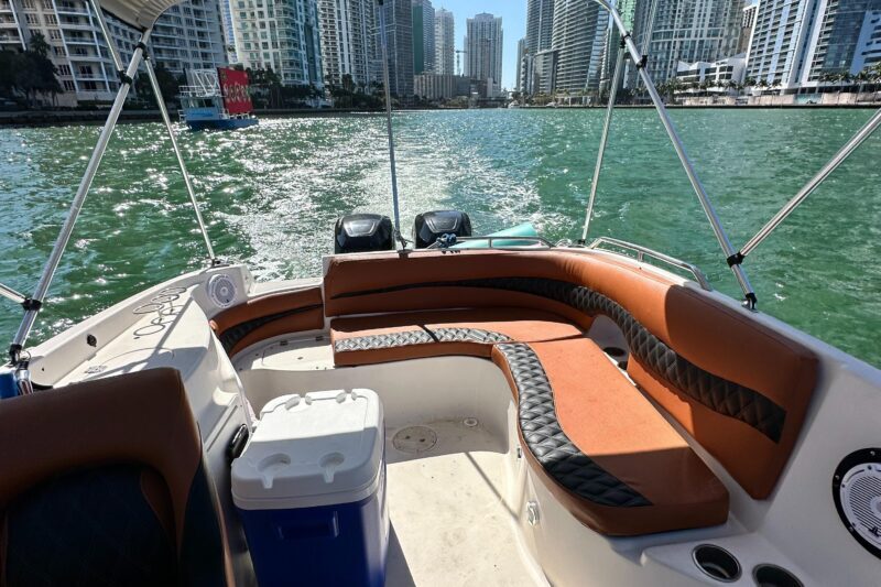 Private Boat Rental in Miami for 10 People - Why Choose This Experience?