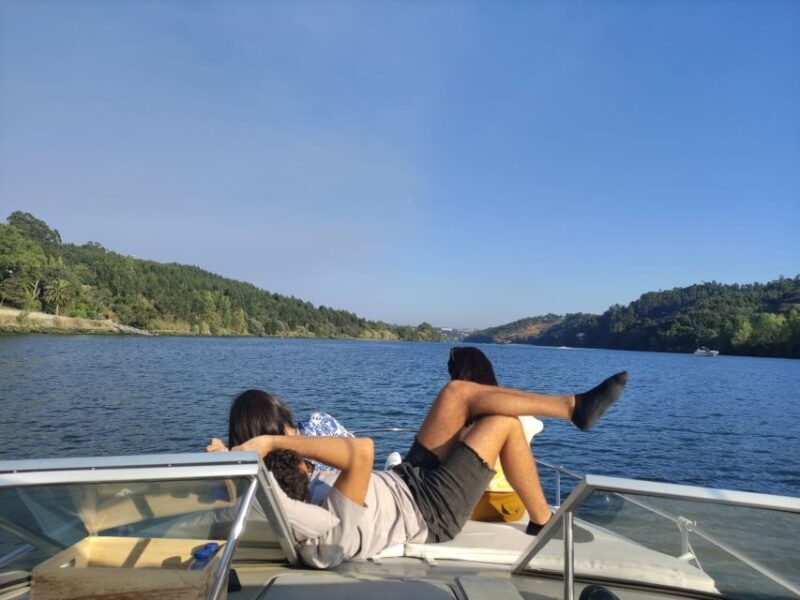 Private Boat Tour 6 Bridges 1h30, group price up to 6px - Who This Experience Is Best For