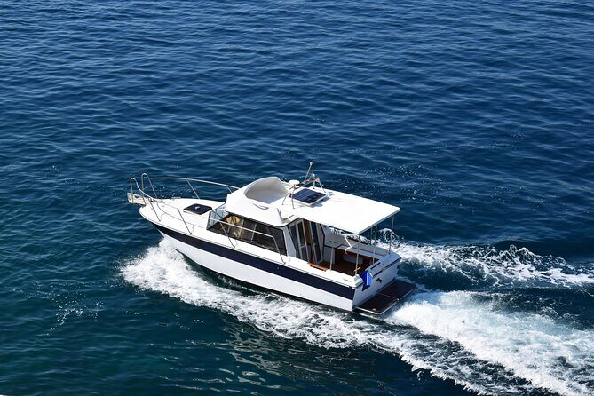 Private boat tour - caves, snorkeling, bays and beaches - Introduction