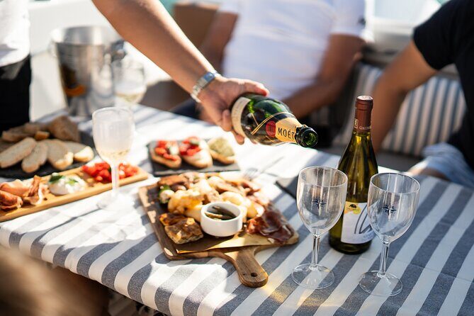 Private Boat Tour Cinque Terre and Gulf of Poets - Flyer 9 - The Onboard Experience and Food