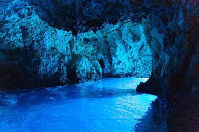 Private Boat Tour from Hvar - Blue and Green cave, Vis, and the Pakleni islands - Who Will Love This Tour?