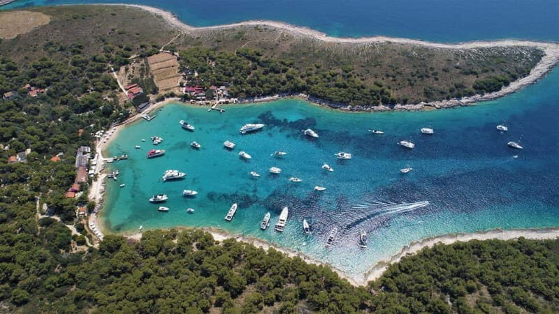 Private Boat Tour From Hvar: Vis Island, Green & Blue Cave - Key Points