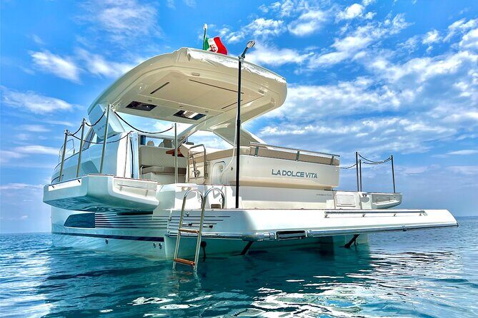 Private boat tour from Naples to Capri+Amalfi Coast JEANNEAU DB43 - FAQ
