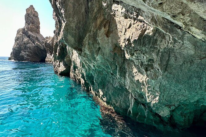 Private Boat Tour of Capri Island - Practical Details & Booking Tips