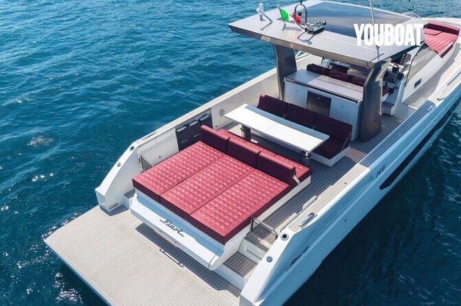 Private boat tour of the Island of Capri, Caves, Faraglioni - The Experience in Detail