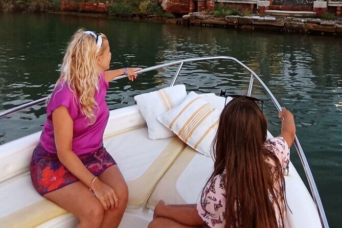 Private Boat Tour to Murano, Burano and Torcello - FAQ