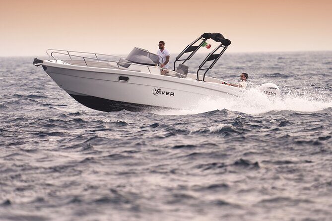 Private Boat Tour with Saver 7.50 WA - An In-Depth Look at the Capri Private Boat Experience