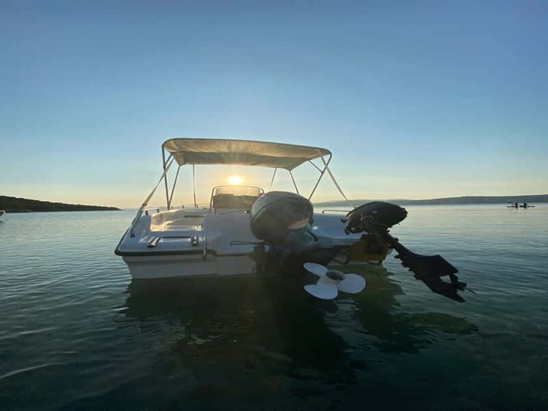 Private boat trip Diaporos or Ammouliani with electric van - Key Points