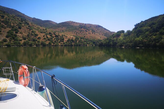 Private boat trip with lunch in a typical restaurant - FAQ
