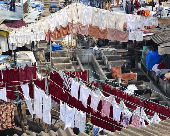 Private Bollywood with Slum Tour Inclusive of Guide and Transport - Exploring Mumbai’s Contrasts: A Detailed Review of the Private Bollywood with Slum Tour