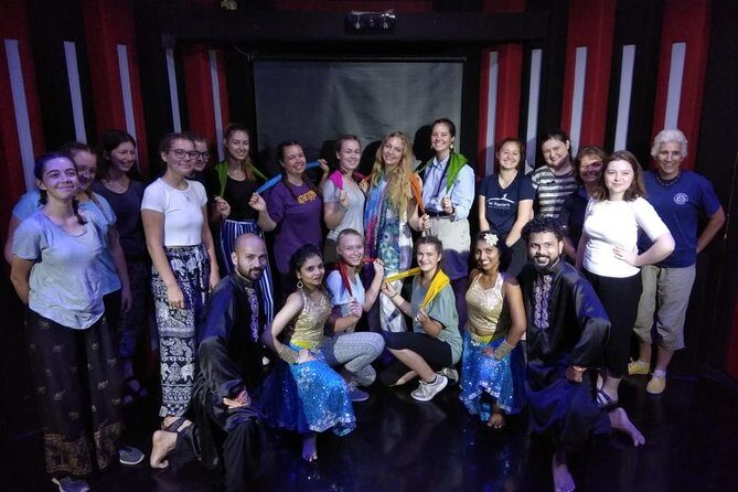 Private Bollywood with Slum Tour Inclusive of Guide and Transport - The Sum Up