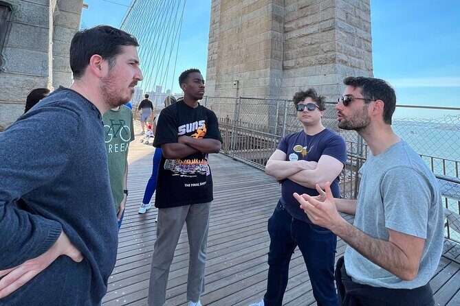 Private Brooklyn Bridge Tour with a Local - Who Should Book This Tour?