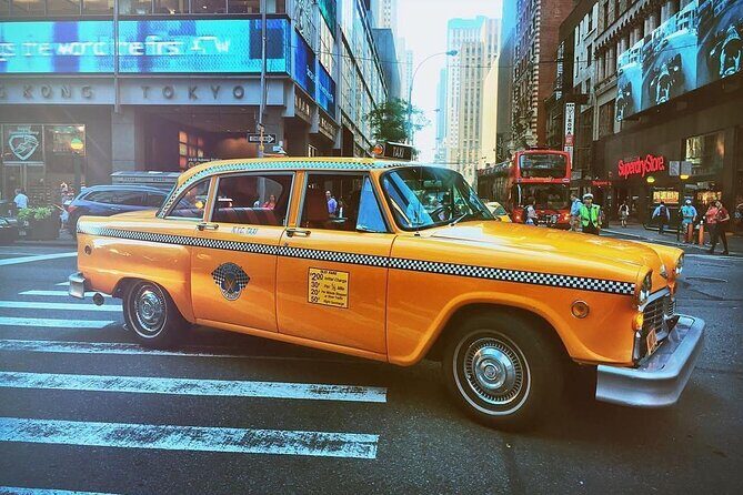 Private Brooklyn Pizza Tour by Vintage NYC Taxi Cab - An In-Depth Look at the Brooklyn Pizza Tour