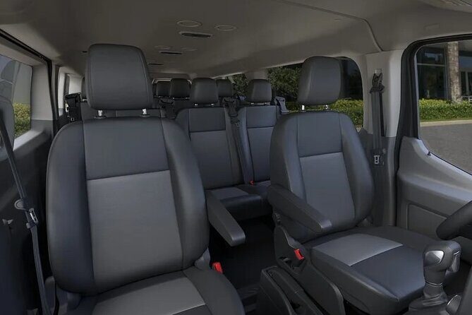 Private Bus or Limo Transfer Orlando Airport to Theme Park Hotels - An In-Depth Look at the Transfer Experience