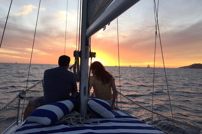 Private Cabo San Lucas Sunset Cruise - Key Points