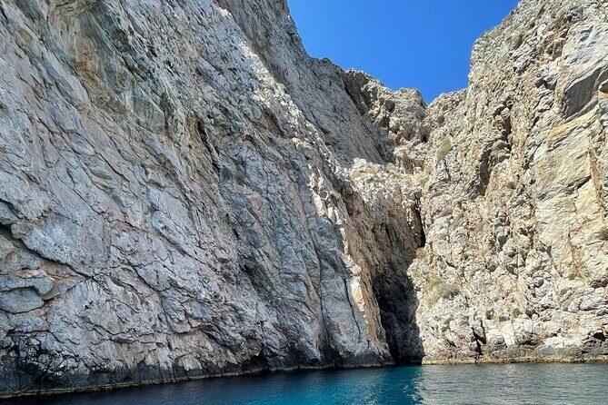 Private Caldera Cruise with Motor Yacht in Santorini - Authentic Insights from Reviewers