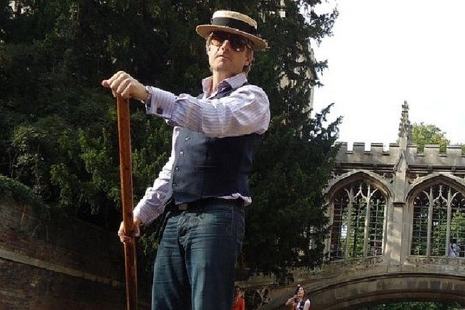 Private Cambridge Punting Tour - An In-Depth Look at the Punting Experience