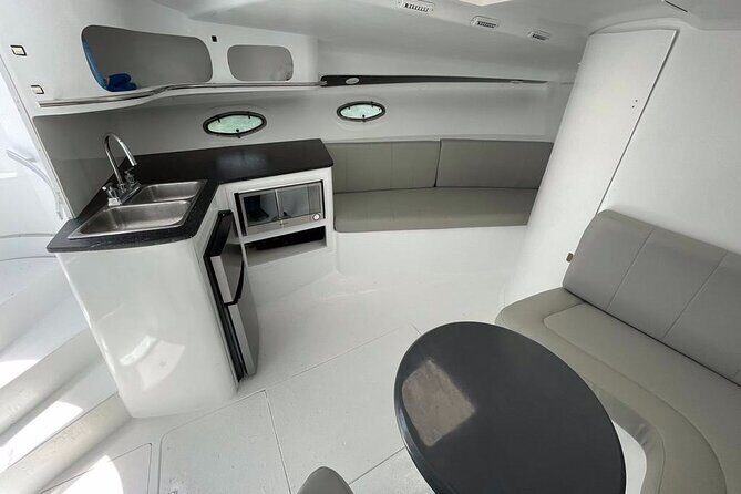 Private Cancun Yacht Tour 42ft up to 8 pax - What the Reviews Say