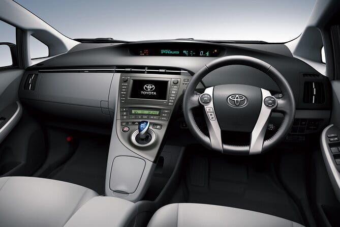 Private Car and Driver Hire in Sri Lanka  Chauffeur Services - Vehicle Comfort and Quality