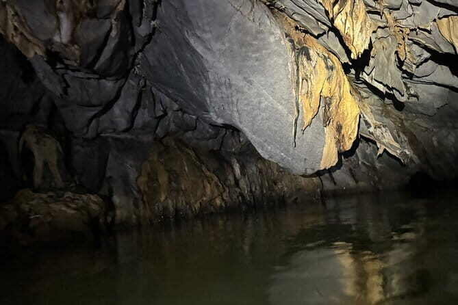 Private car charter 6 hours in Puerto Princesa - FAQ
