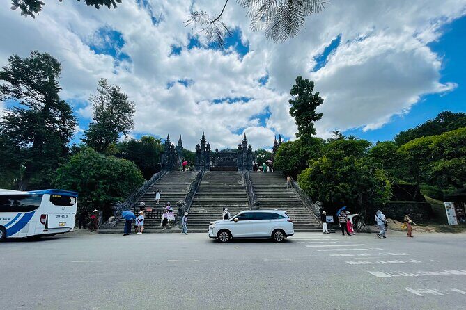 Private Car from Hue to Hoi An with sightseeing via Hai Van Pass - An In-Depth Look at the Hue to Hoi An Scenic Transfer