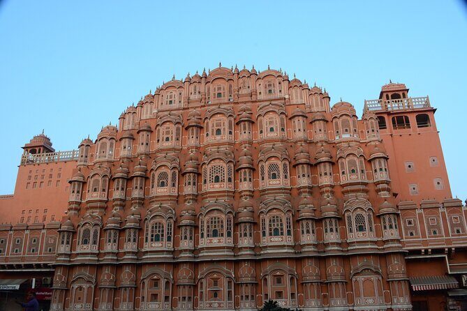 Private Car Jaipur to New Delhi - Introduction: An Efficient, Comfortable Ride from Jaipur to New Delhi