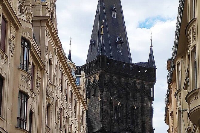 Private car or minivan transfer from Budapest to Prague or back - An In-Depth Look at This Transfer Experience