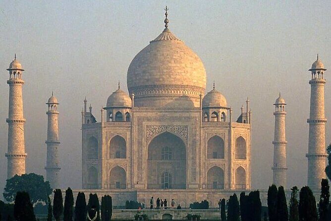 Private Car Tour of Taj Mahal and Agra Fort from Delhi - What Sets This Tour Apart