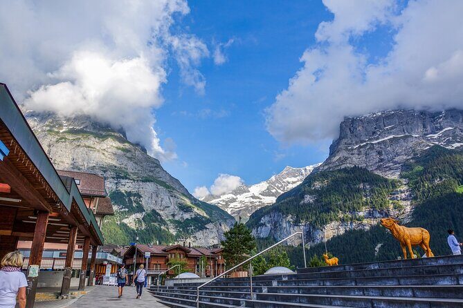 Private Car Tour to Swiss Capital, Castles and Lakes from Lucerne - Is This Tour Right for You?