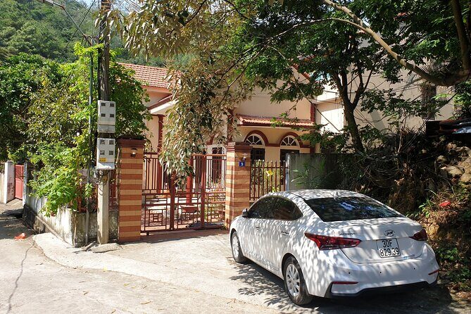 Private Car Transfer Between Noi Bai Airport and Hanoi Hotels - The Ride Experience