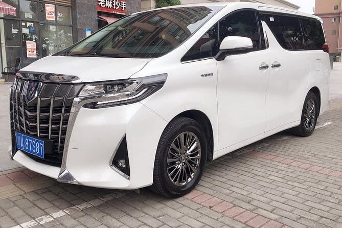 Private Car Use for Chengdu Panda breeding Center - Key Points