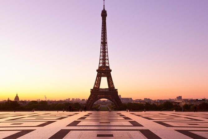 Private car with a driver in Paris - FAQs