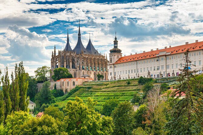 Private Castles and Brewery Day Trip From Prague To Kutna Hora - The Sum Up