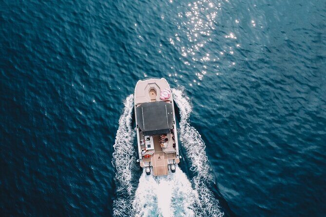 Private catamaran sailing experience around Barcelona - Who Will Enjoy This Experience?