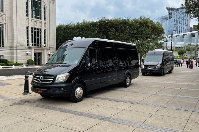 Private Chattanooga Airport Transfer for 7 to 13 Passengers - Discover the Comfort of a Private Chattanooga Airport Transfer for 7 to 13 Passengers