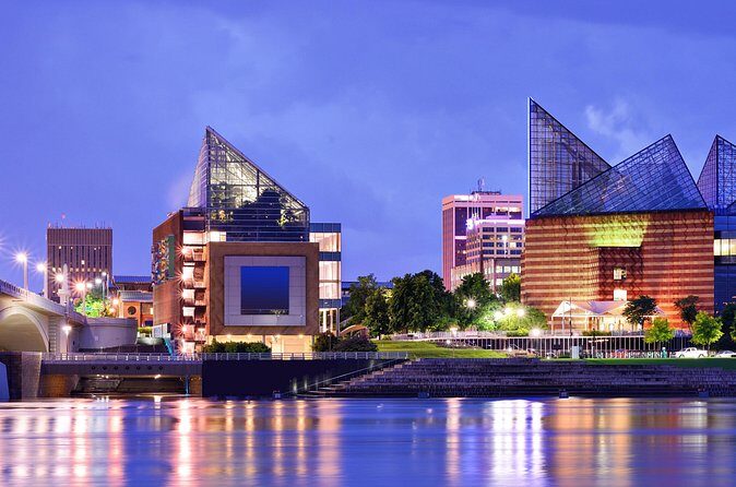 Private Chattanooga Airport Transfer for 7 to 13 Passengers - Who Should Book This?