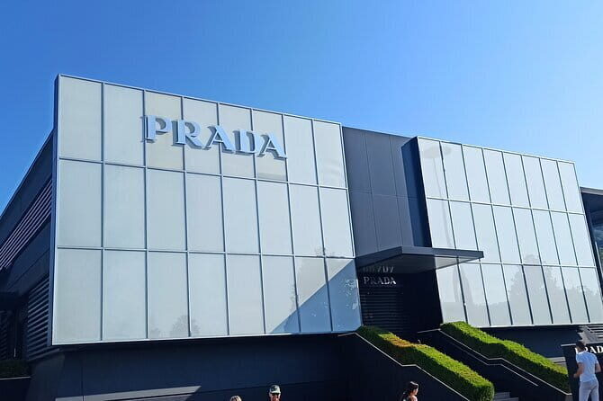 Private Chauffeur for shopping to "The Mall" and Prada Outlet (Space) - Who Will Love This Tour?