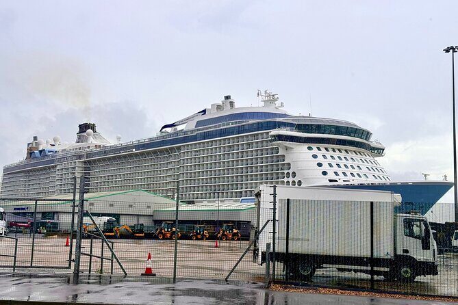 Private Chauffeur-London Heathrow from/to Southampton Cruise Port - The Sum Up