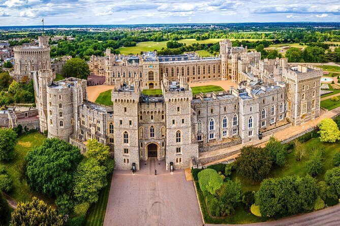 Private Chauffeured Tour to Windsor Castle from London - A Deep Dive into the Experience