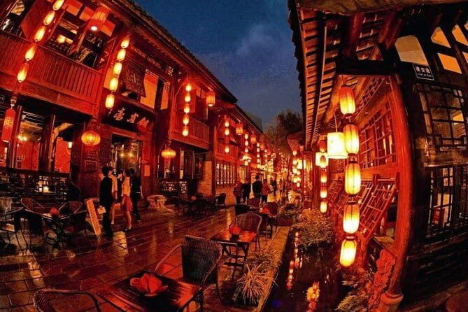 Private Chengdu Illuminated Night Tour with Radio and TV Tower and Buffet Dinner - Who Will Love This Tour?