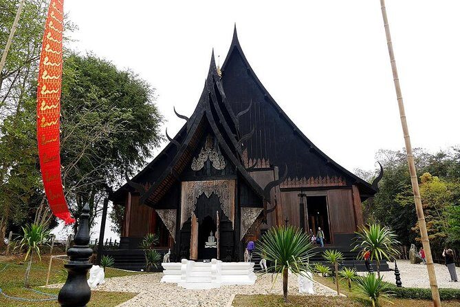 Private Chiang Rai White and Blue Temple with Black House - Final Thoughts