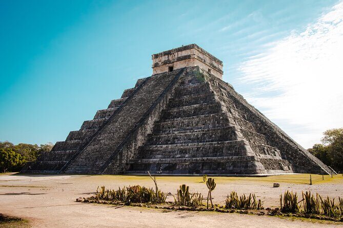 Private Chichen Itza Early Morning Archaeological Tour - The value of an early start