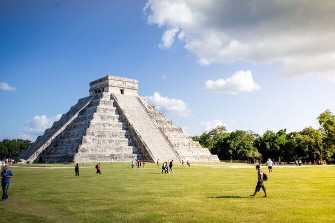 Private Chichén Itzá, Mayapan Distillery and Valladolid Tour - Authenticity and Traveler Experience