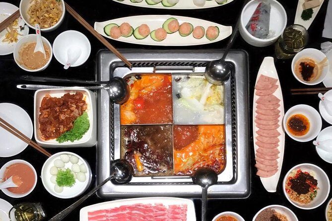 Private Chinese Legendary Sichuan Hotpot Tour with Expert Guide - Key Points