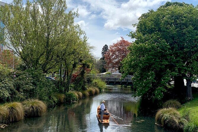 Private Christchurch City Highlight Half Day Tour - Key Points